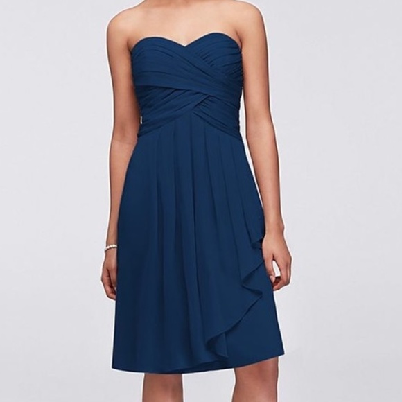 short crinkle chiffon dress with front cascade